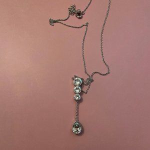 Delicate drop Necklace